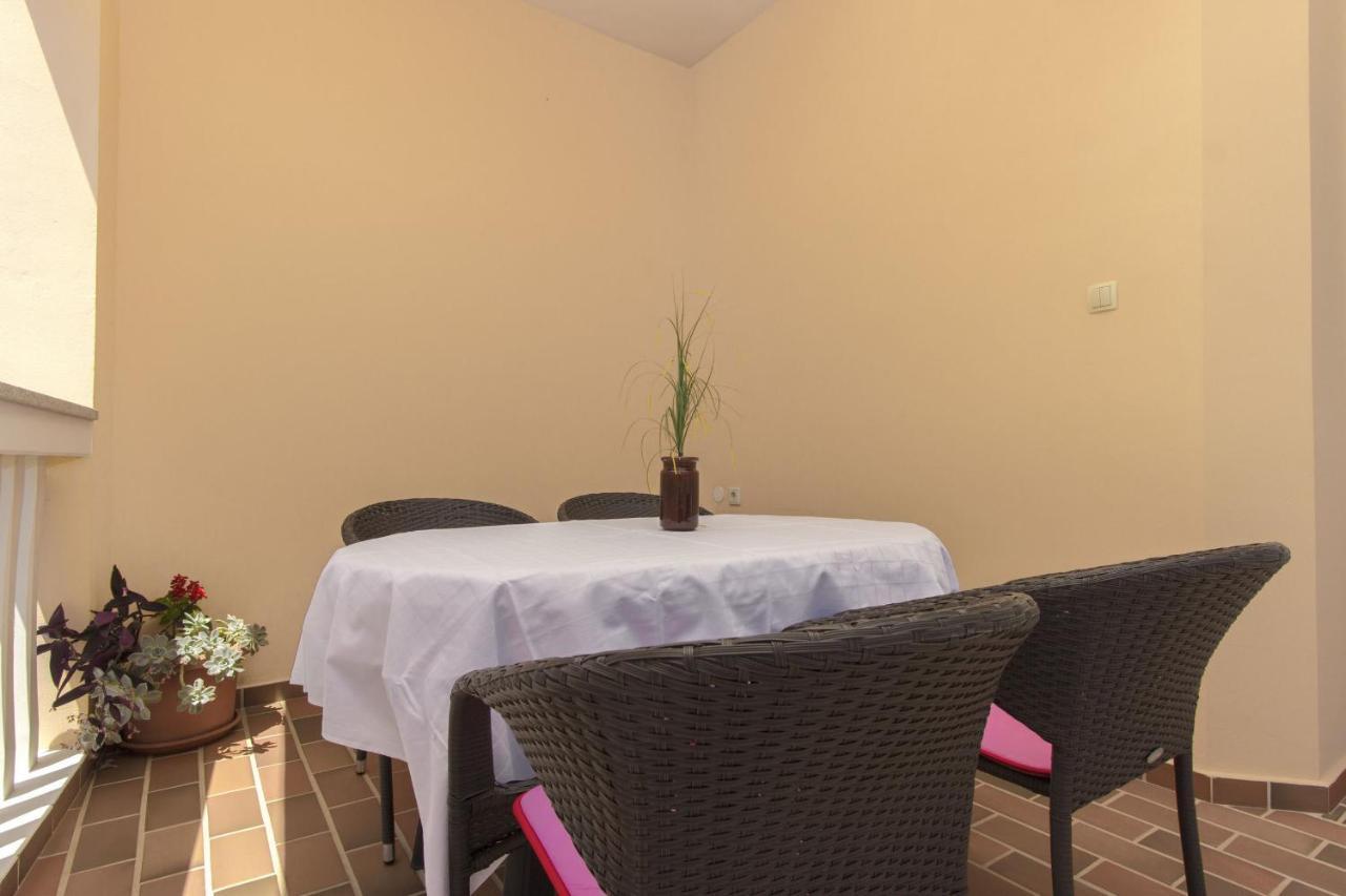 Apartments Konta City Center Водице Екстериор снимка