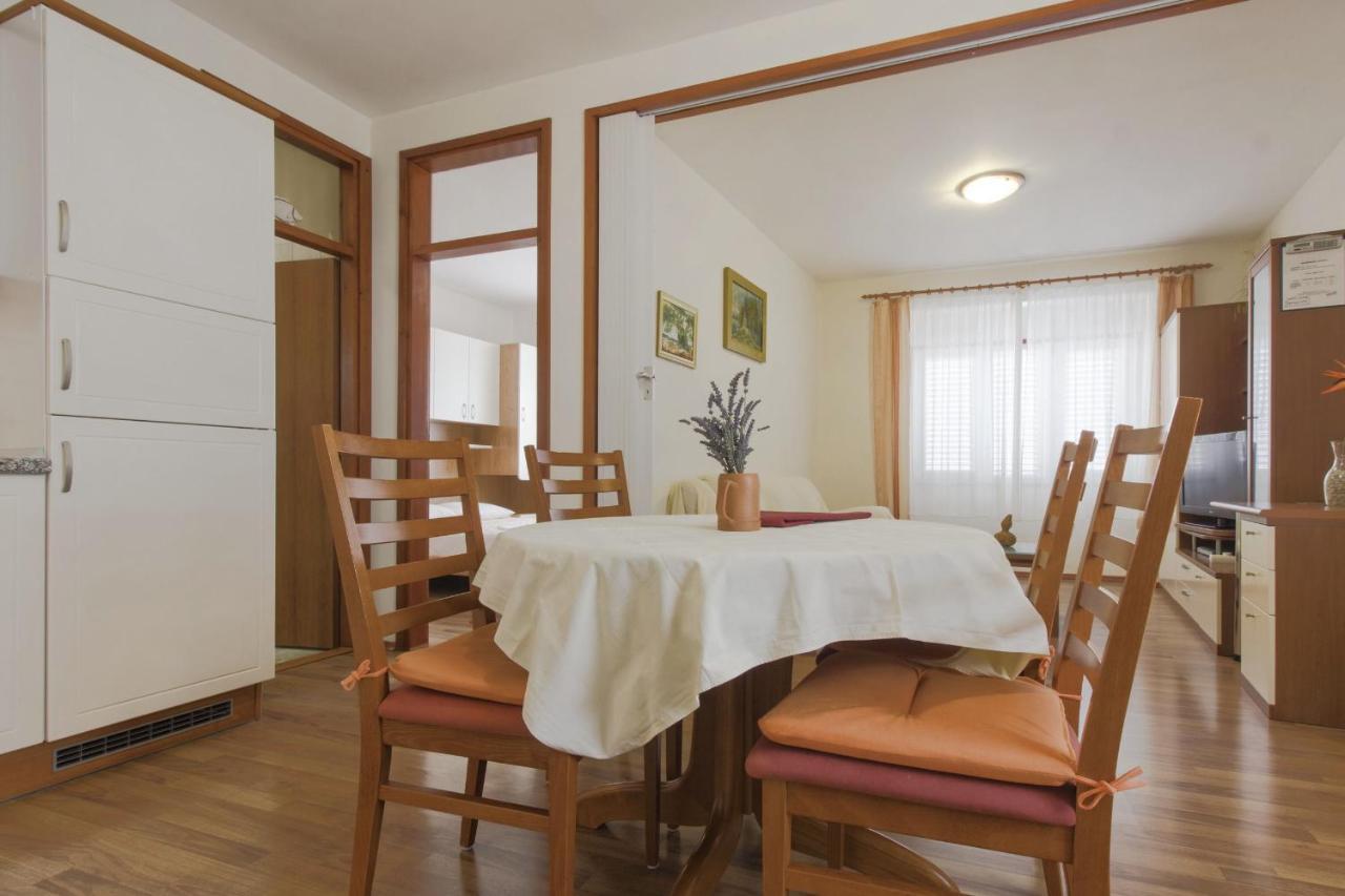 Apartments Konta City Center Водице Екстериор снимка