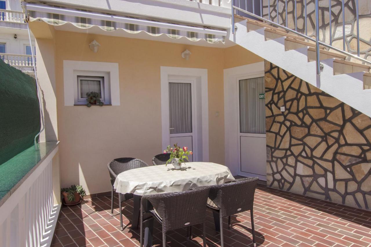 Apartments Konta City Center Водице Екстериор снимка