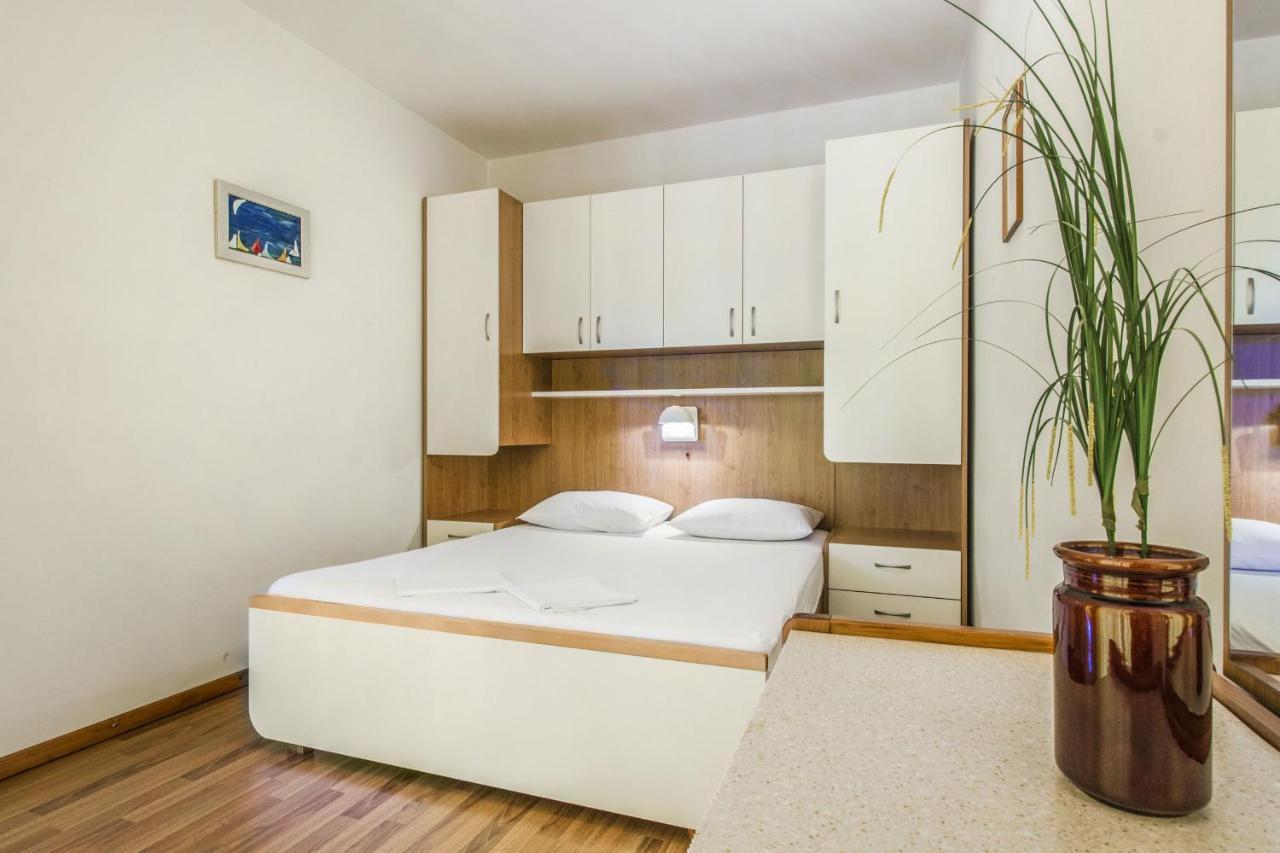 Apartments Konta City Center Водице Екстериор снимка